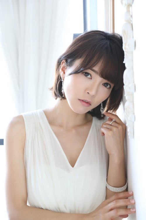 写真 釈由美子 美しすぎる40歳 最新未公開カット5枚 Newsポストセブン