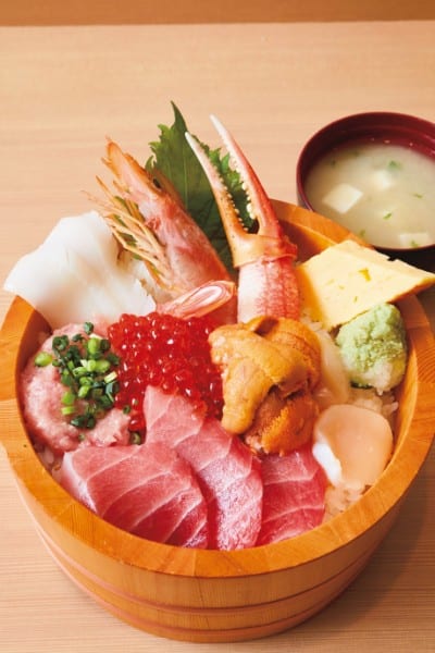 海鮮丼 大江戸のうに盛り7点上丼　3800円