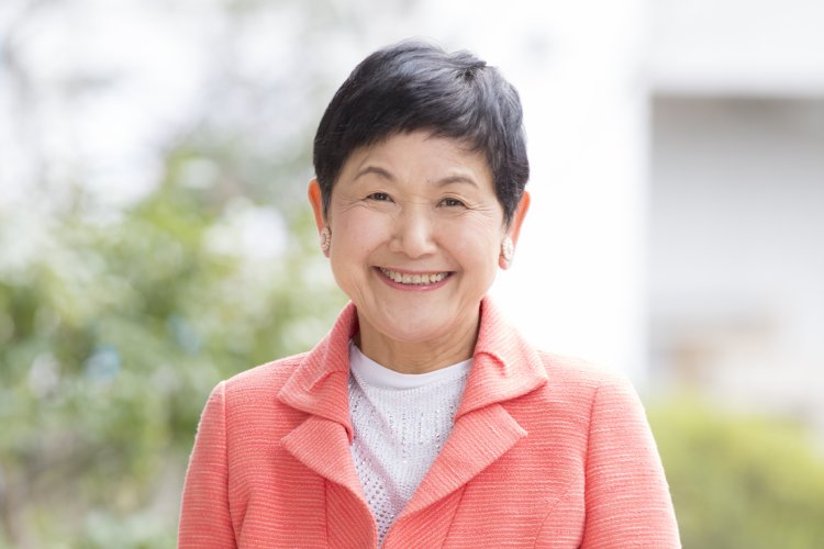 割引発見 写真】『女性の品格』坂東眞理子氏、70代は人生で最も幸福な時間 人生論、メンタルヘルス