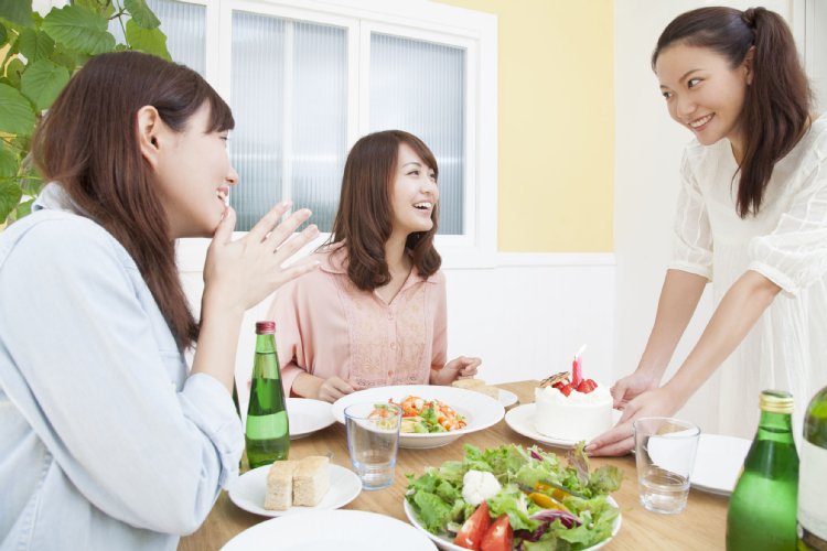 海外在住邦人の滞在歴マウンティング 長いだけで上から目線 Newsポストセブン