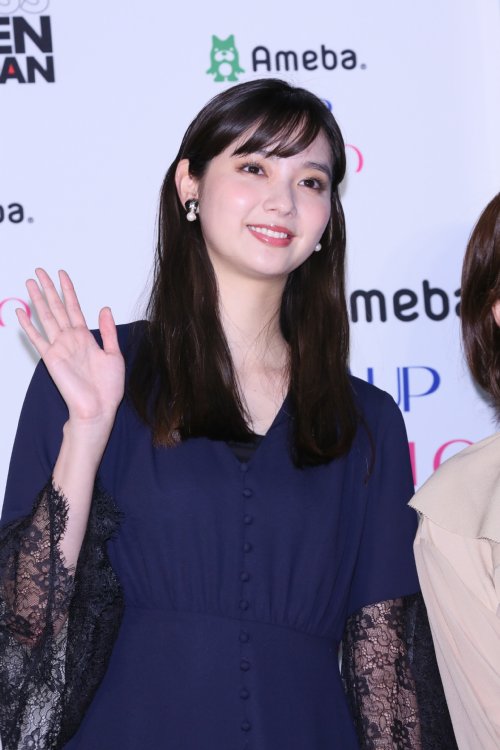 「2020ミス・ティーン・ジャパン」の会見に登場した新川優愛