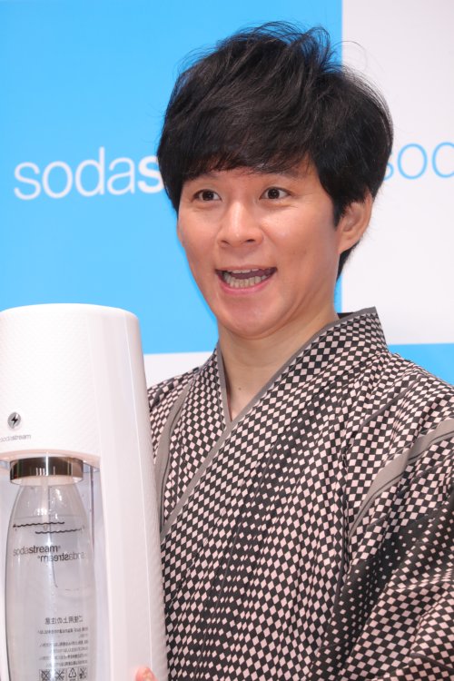 「ハイボールなら強炭酸」と語る渡部建