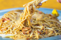 小金ちゃんの名物メニュー『焼きラーメン』(750円)