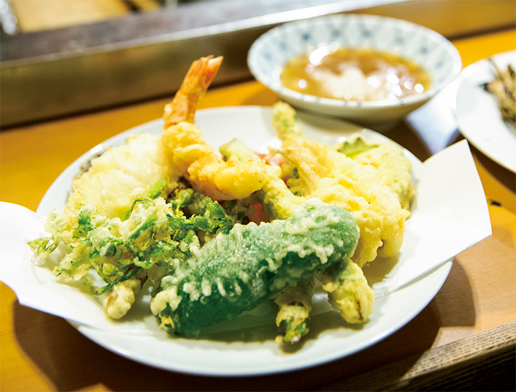 博多屋台　大政の『天ぷらの盛り合わせ』（800円）