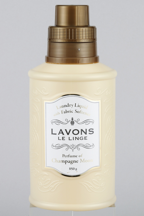 ラボン 柔軟剤入り洗剤 シャンパンムーンの香り（538円／ネイチャーラボ）