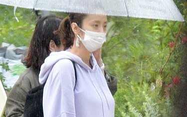 上戸彩が第2子を妊娠 お腹ふっくら幸せ姿をキャッチ Newsポストセブン