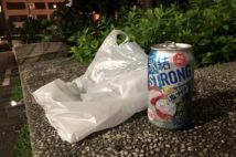 「缶チューハイ片手に街を歩く人たち」はどうして家で飲まないのか聞いてみた