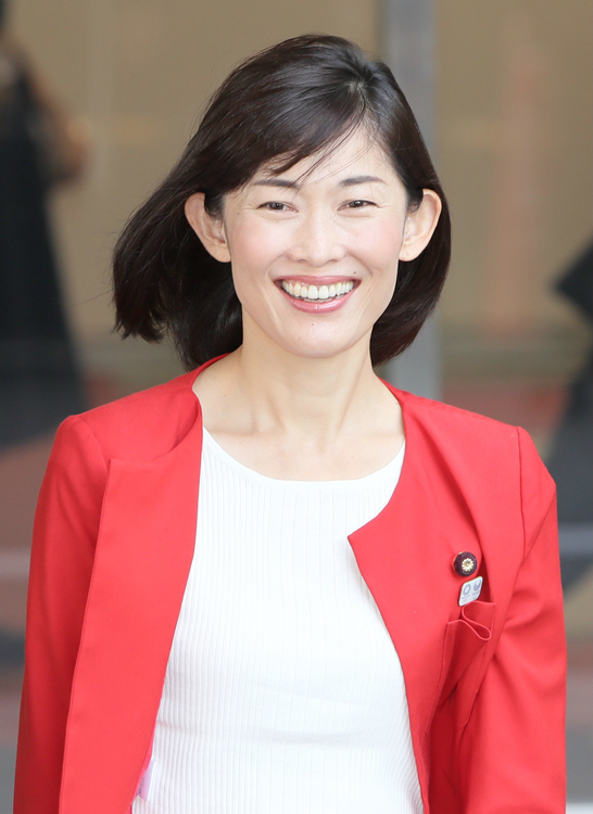 女子アナ界から政界へ進出した丸川珠代氏（時事通信フォト）