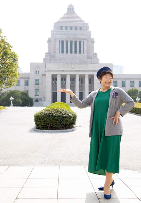 オバ記者が国会議事堂を案内！