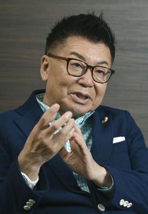 厄年を乗り越えた生島ヒロシ氏（写真／共同通信社）