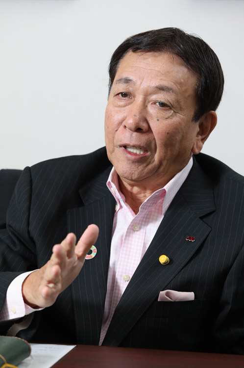 モスフードサービス創業家出身の櫻田厚会長
