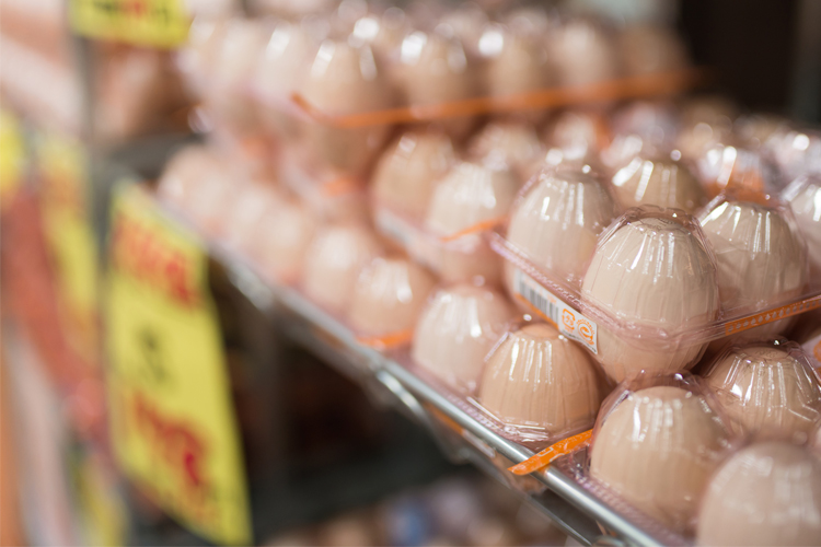 卵は賞味期限以上に「温度」に要注意（写真／PIXTA）