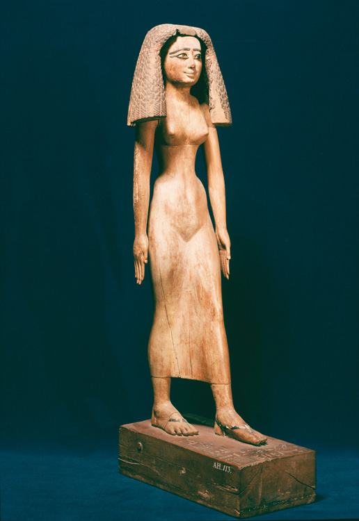 古代エジプト文明初期は上着と下着の区別はなかった（写真／akg-images／AFLO）