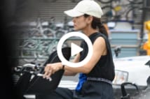 【動画】向井理を支える妻・国仲涼子　自転車での「凄ママ」シーン