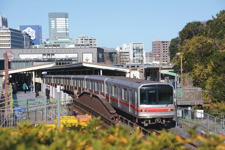 22年に引退する東京メトロ02系（写真提供／野田隆）