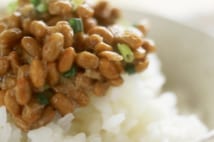 健康効果が高い食材を効率的に摂る方法、ネバネバ丼もアリ