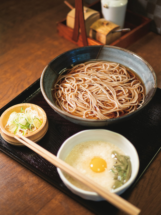 冷やしとろろそばは1000円
