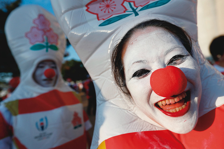 こんないでたちのファンも（写真／AFP＝時事）