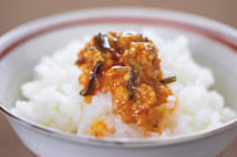 「にんにくトマトらー油」