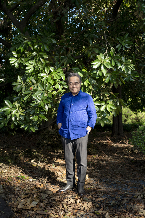 「仕事は何かと聞かれたら、劇作家と答えます」