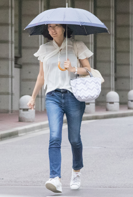 木村多江はデニム姿で運動会に