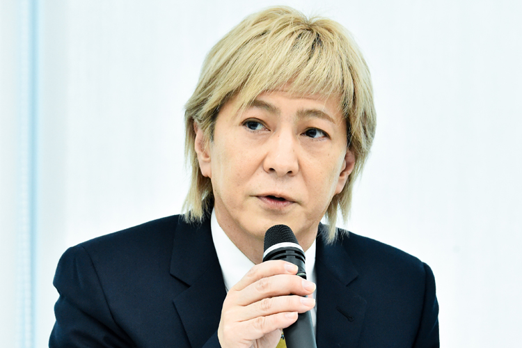 年間1億円の収入があるという小室哲哉氏