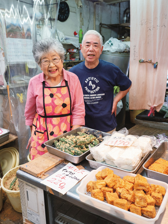 こだわりを持つ店がひしめき合う