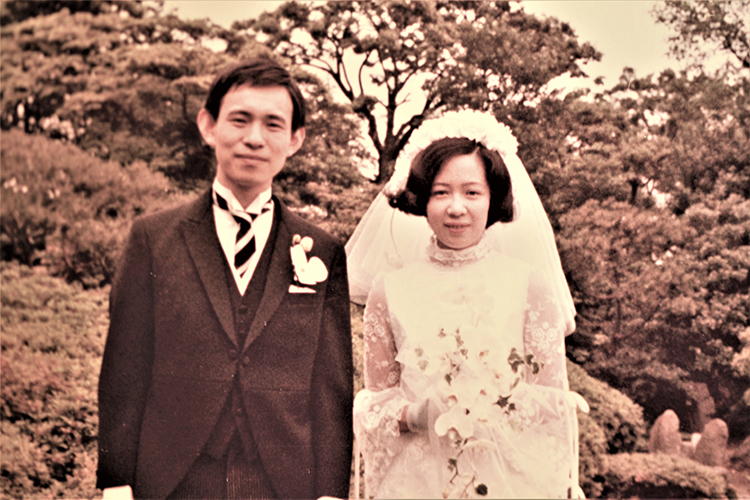 当時の初任給は3万円ほど。貯金は少なかったが、容子さんの姉の後押しがあって、25才で結婚した