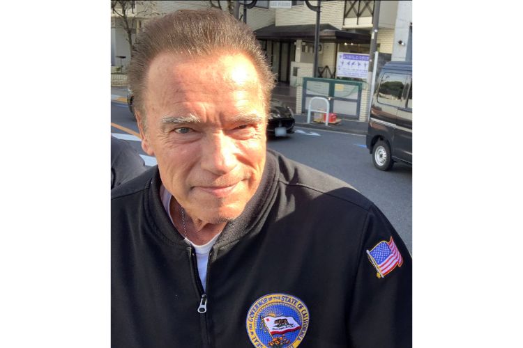 Schwarzenegger_bike_eyc.jpg