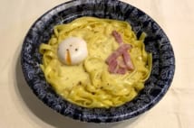 定番のカルボナーラ他、コンビニ各社のクリーム系パスタを食べ比べ