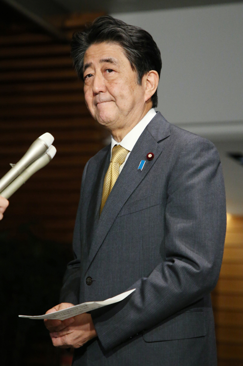 安倍首相は成蹊大学出身（時事通信フォト）