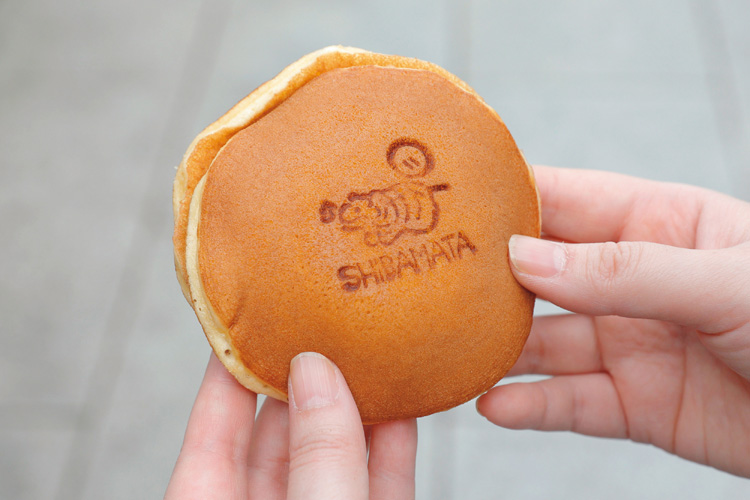 寅さんにちなんだどら焼きも