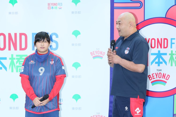 ブラインドサッカー界で活躍する菊島宙選手と菊島充監督