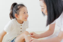 「擦り傷にかさぶた」は昔の話(写真/PIXTA)