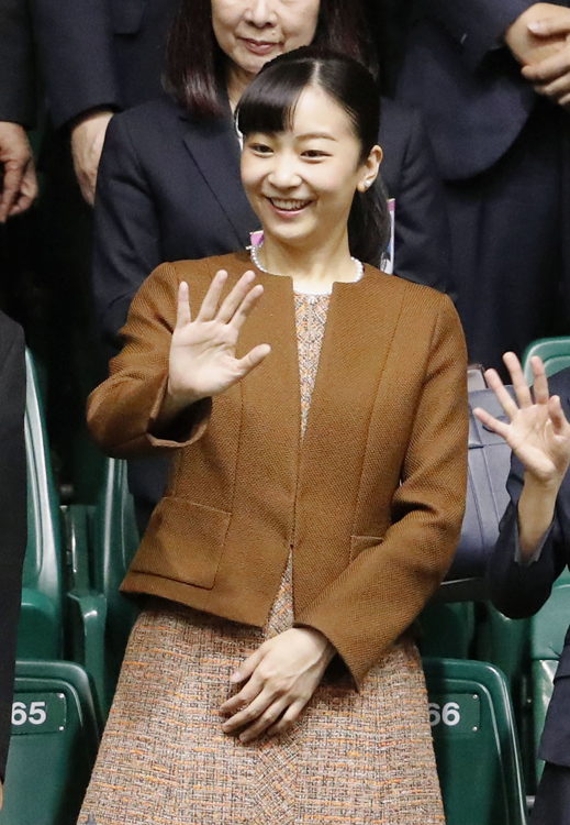 佳子さまもいずれは…?(写真/共同通信社)