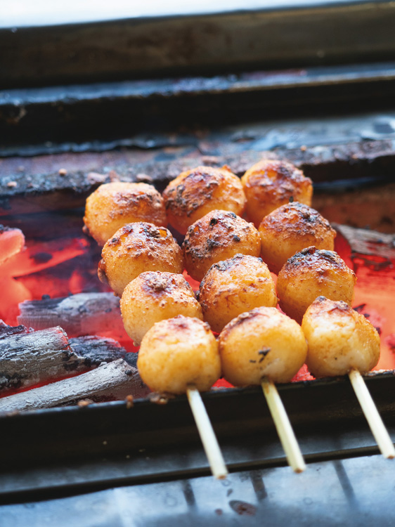 名物の焼きだんご