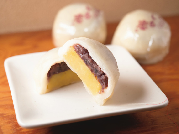 饅頭の「いも恋」も人気