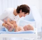 おむつ交換台、自宅にあると便利?場所を取るからいらない?