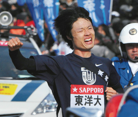 2代目の山の神・東洋大の柏原竜二（写真／共同通信社）