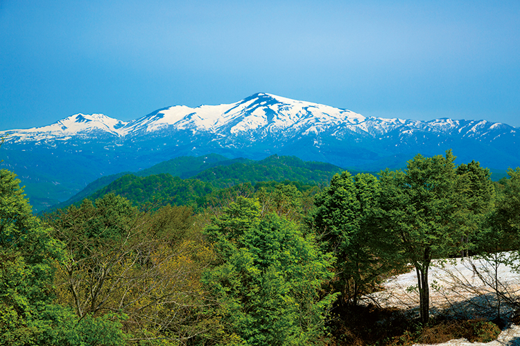 山形庄内地方　出羽三山（写真／アフロ）