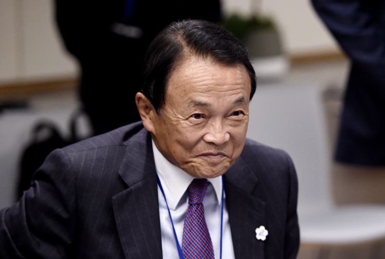 麻生太郎氏の思惑は？（写真／AFP＝時事）