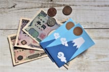 “お年玉スルー”をする大人たちの本音 「課金ガチャに使われても…」