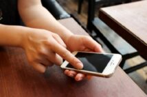 「グルメサイト離れ」するユーザーたち 飲食店の探し方に変化も