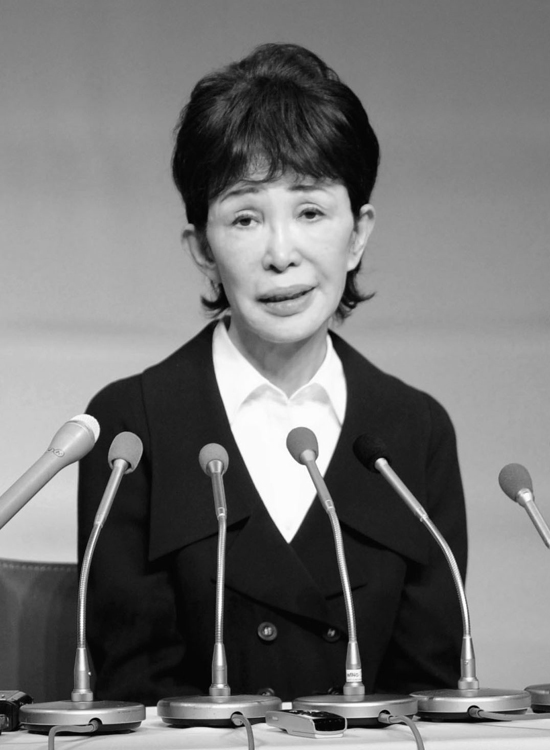 うつみ宮土理はオシドリ夫婦を貫いた（共同通信社）