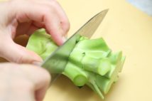 ブロッコリーの茎の切り方にもコツがある（撮影／