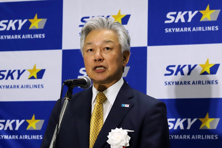 スカイマーク会長の佐山展生氏（時事通信フォト）