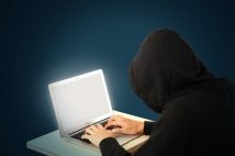 「流産しろ」「ブス」…　ネット書き込みで訴えられた例も