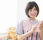 導入する保育園続々!保育園の連絡帳がアプリに進化。どんなところが便利?