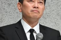 宮迫博之“自己チューバー”で身内から総スカン! 相方・蛍原の存在無視…さんまの舞台出演話も白紙