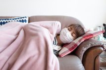 体調が悪化した場合、自宅にあるかぜ薬などはむやみに飲まない方がいい（Ph:Getty Images）
